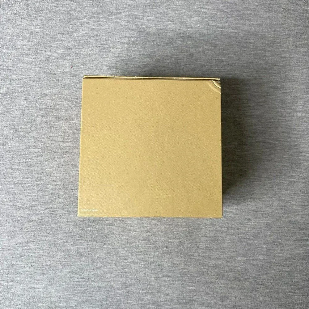 Michael Kors comes box